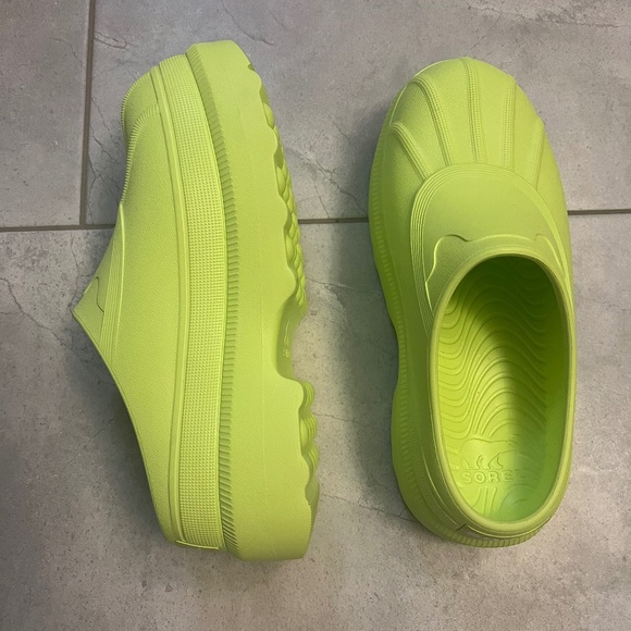 Sorel Clogs NWOT - Picture 6 of 11